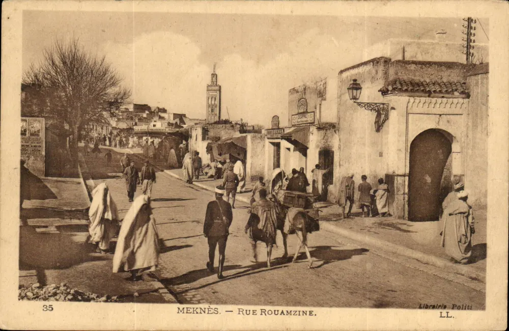 Meknès — Rue Rouamzine — Livraria Politi LL - Frente