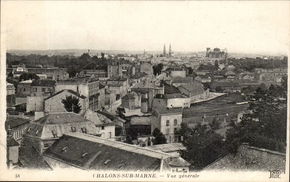 Châlons-sur-Marne — Vista geral — ND Phot. - Frente