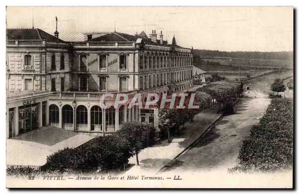 VITTEL — Avenue de la Gare und Hotel Terminus — LL. - Vorderseite