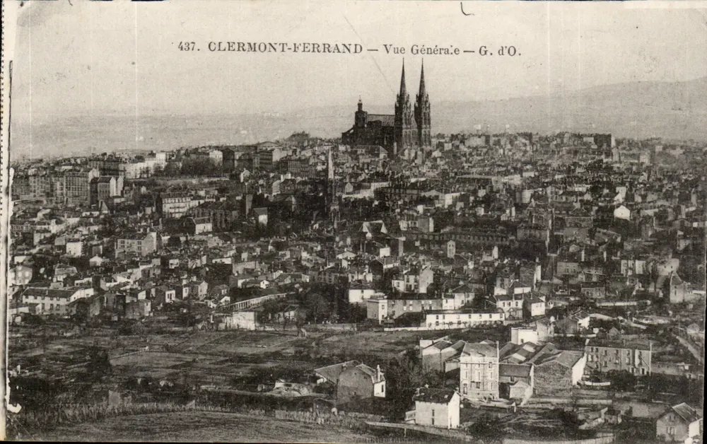 Clermont-Ferrand — Vista Geral — G. d'O. - Frente