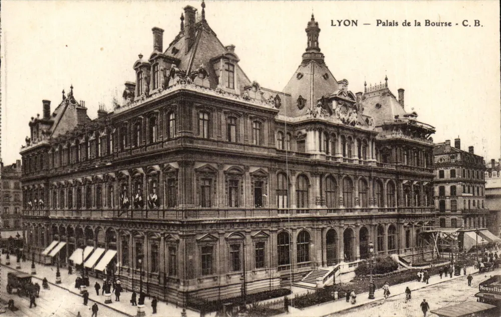 LYON — Palácio da Bolsa — C. B. - Frente