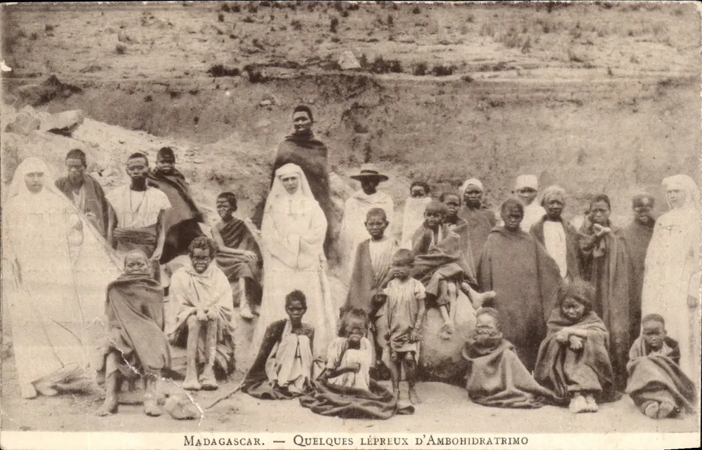 Madagascar — Quelques lépreux d'Ambohidratrimo — Phot. Francis, Vanves (Saine) - Vorderseite
