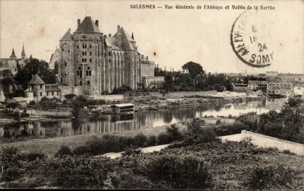 Solesmes — Allgemeiner Blick auf das Kloster und das Tal der Sarthe — Verlag nicht identifiziert - Vorderseite