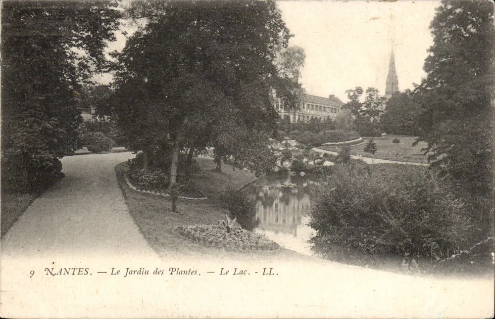 NANTES — Der Botanische Garten, — Der See. — LL. - Vorderseite
