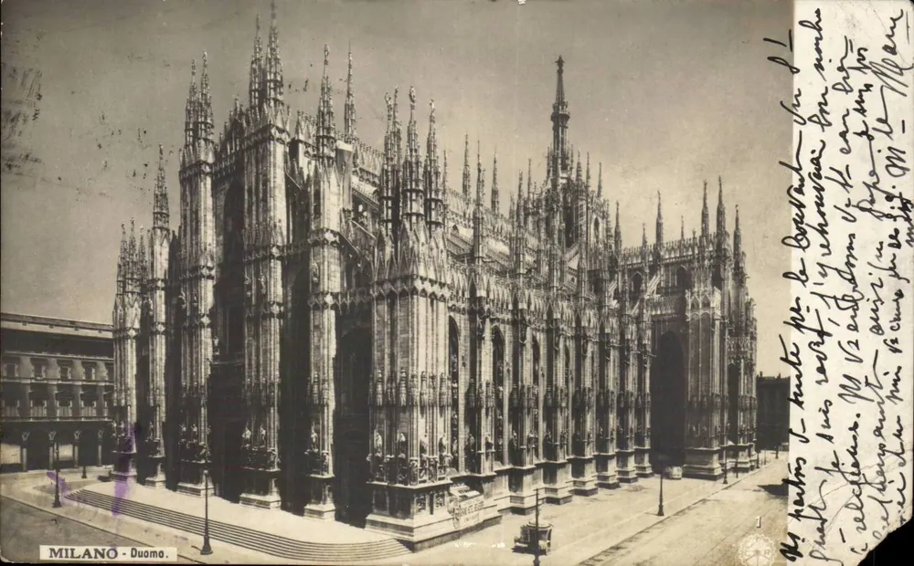 Milano - Duomo — Panoramablick — unbekannter Verlag, Seriennummer nicht sichtbar - Vorderseite