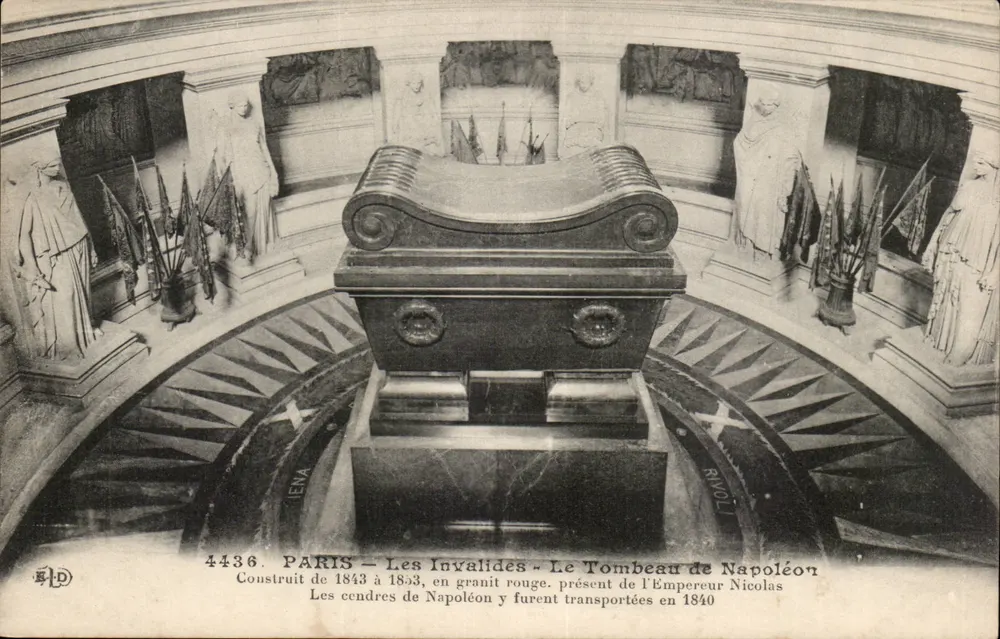 Paris — Les Invalides — O Túmulo de Napoleão — Editor E.P.D. n° 4436 - Frente