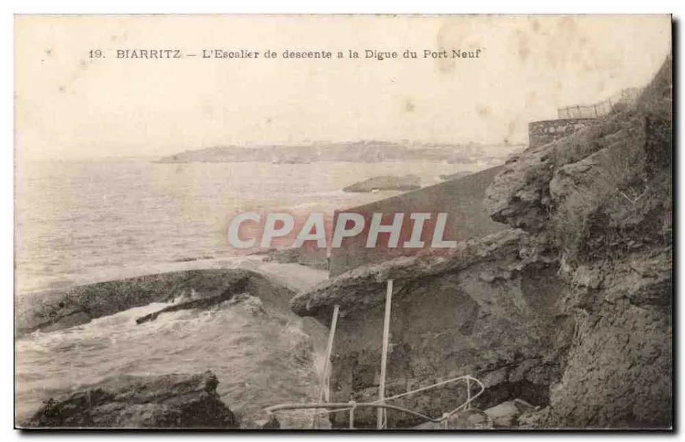 Biarritz — Der Escanlier führend zum Digue des Port Neuf — unbekannter Verlag, n° 19 - Vorderseite