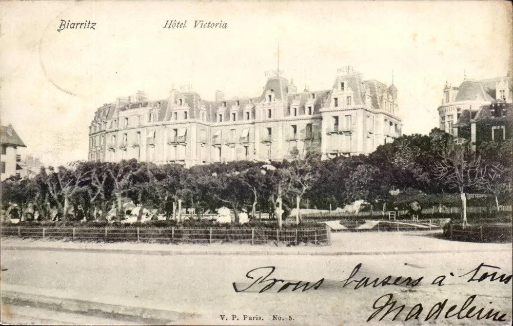 Biarritz — Hotel Victoria — V.P. Paris. No. 5. - Frente