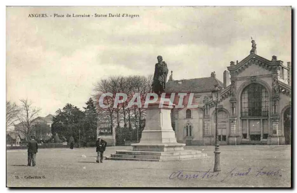 Angers - Praça de Lorena - Estátua de David d'Angers - Frente
