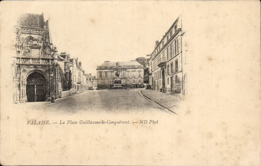 Falaise — La Place Guillaume-le-Conquérant — ND Pbot - Frente