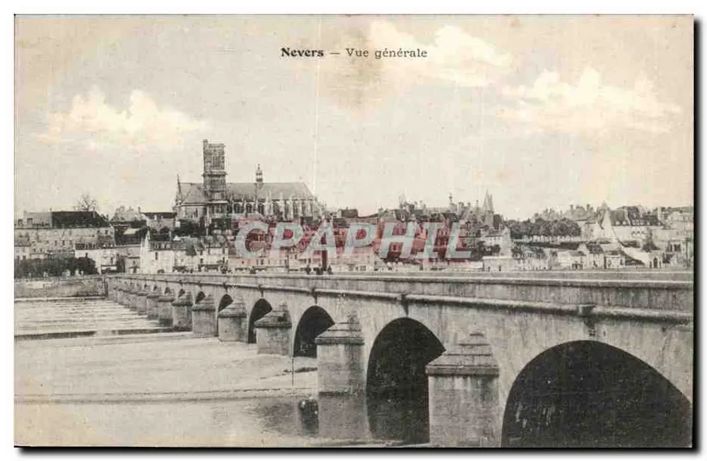 Nevers — Vista geral — Nevers — Vista geral - Frente