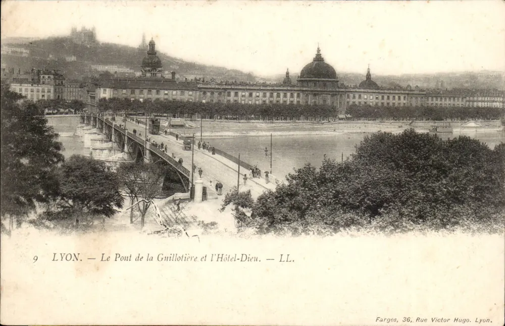 LYON. — Der Guillotière-Brücke und das Hôtel-Dieu. — LL. - Vorderseite