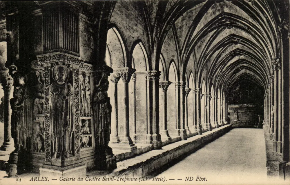 Arles — Galerie des Cloisters Saint-Trophime (15. Jahrhundert) — ND Phot. - Vorderseite