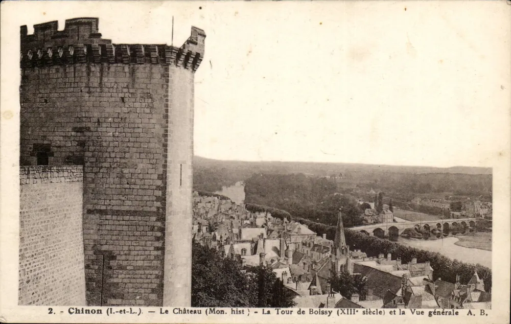 Chinon (Indre-et-Loire) — Das Schloss (Historisches Denkmal) — Die Tour de Boissy (13. Jahrhundert) und die allgemeine Aussicht — A. B. - Vorderseite