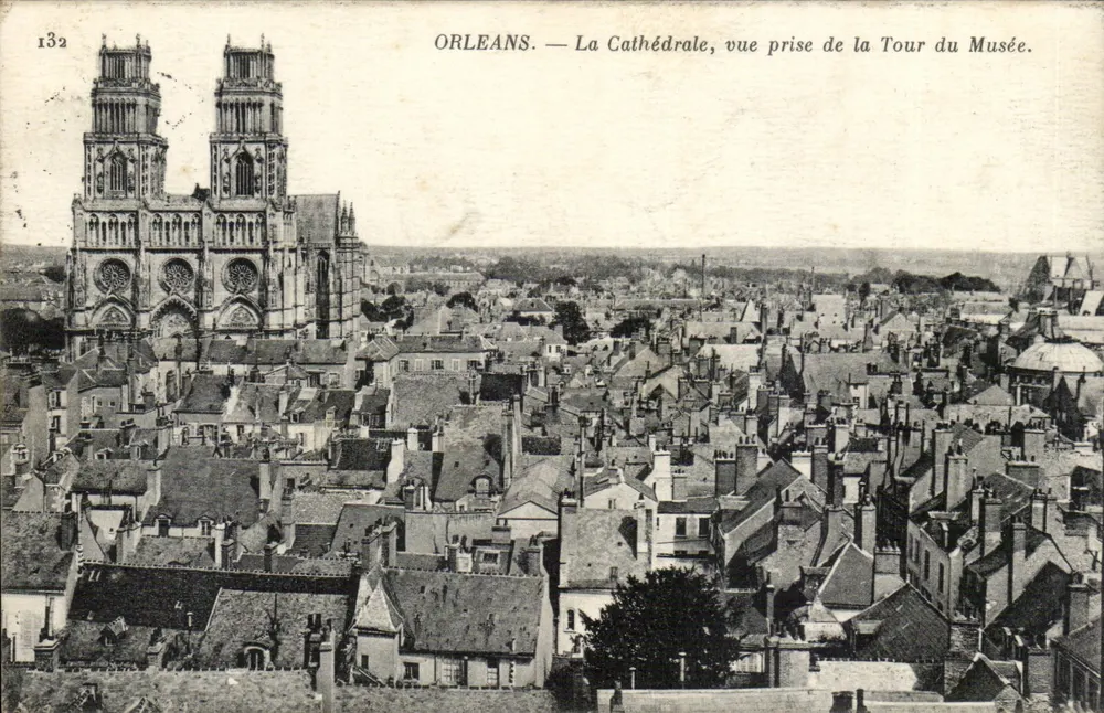 Orléans — Die Kathedrale, Ansicht von der Turm des Museums — N° 132, veröffentlicht von VAP. Phot. Neurin et Cie. - Vorderseite