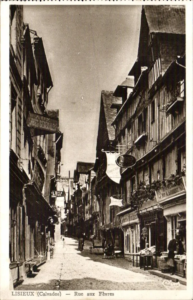 Lisieux (Calvados) — Rue aux Fèvres — Editor Hélingnac & Combier, Mâcon - Frente