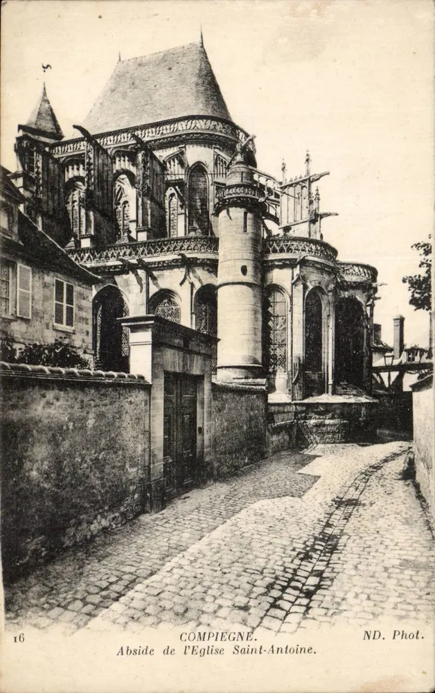 Compiegne — Abside katedry św. Antoniego — ND. Phot. - Awers