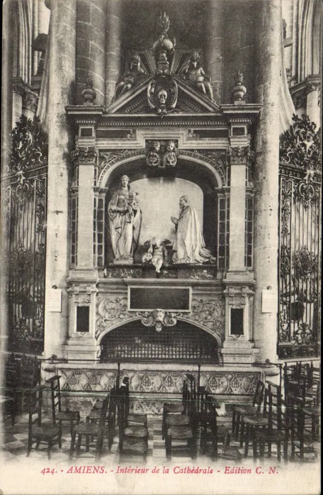 Interior da Catedral — Amiens — Edição C. N. n° 424 - Frente