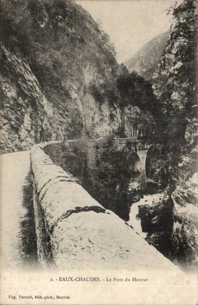 Eaux-Chaudes - O Ponte do Hourat — Eug. Pacault, edit.-fot., Biarritz, n°2 - Frente