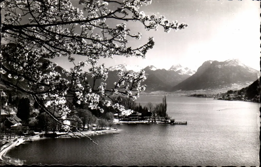 Lago de Annecy — Abril — G. ROSSET-MIGNOD - Frente
