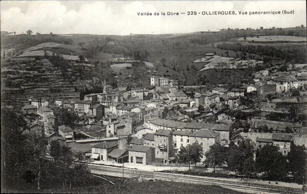 Tal der Dore — 225 — OLLIERGUES, Panoramablick (Süd) - Vorderseite