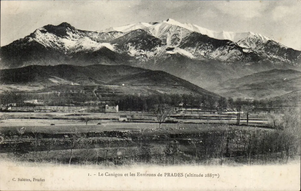 O Canigou e os arredores de PRADES — altitude 2887m — C. Salètes, Prades - Frente