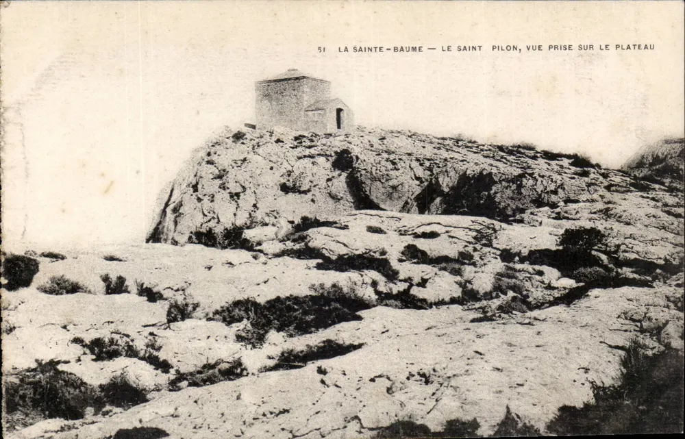La Sainte-Baume — Le Saint Pilon, vue prise sur le plateau — Éditeur : Établissements Marius Bar, Toulouse - Recto