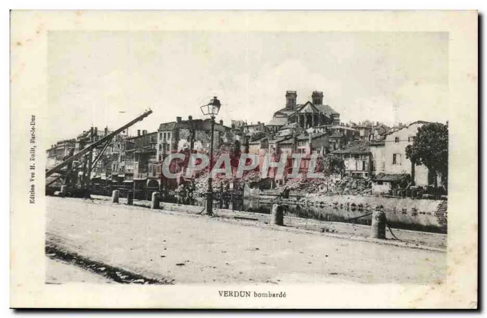 Verdun bombardeado — vista da cidade destruída — Edição Van H. Dallit, Harle-One - Frente