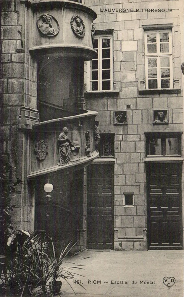 Riom — Escalier du Montat — A Auvergne pittoresque - Frente