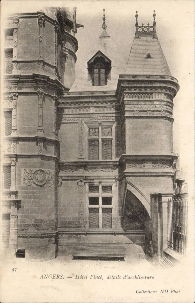 Angers — Hotel Pincé, detalhes de arquitetura — Collections ND Phot, n°47 - Frente