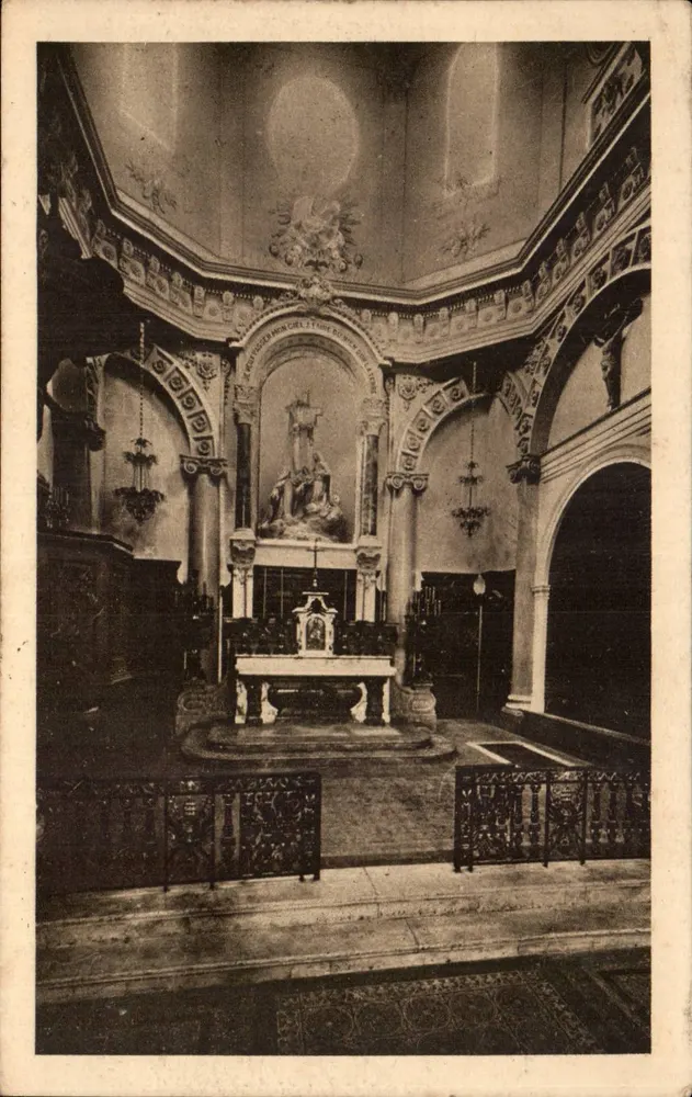 A Capela das Carmelitas de Lisières — Santuário — Coro das Religiosas - Frente