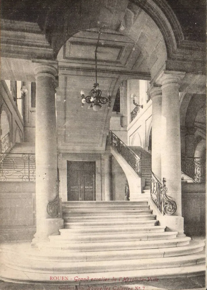 Rouen - Großer Treppenaufgang des Rathauses — Collect. Les Nouvelles Galeries N° 7 - Vorderseite