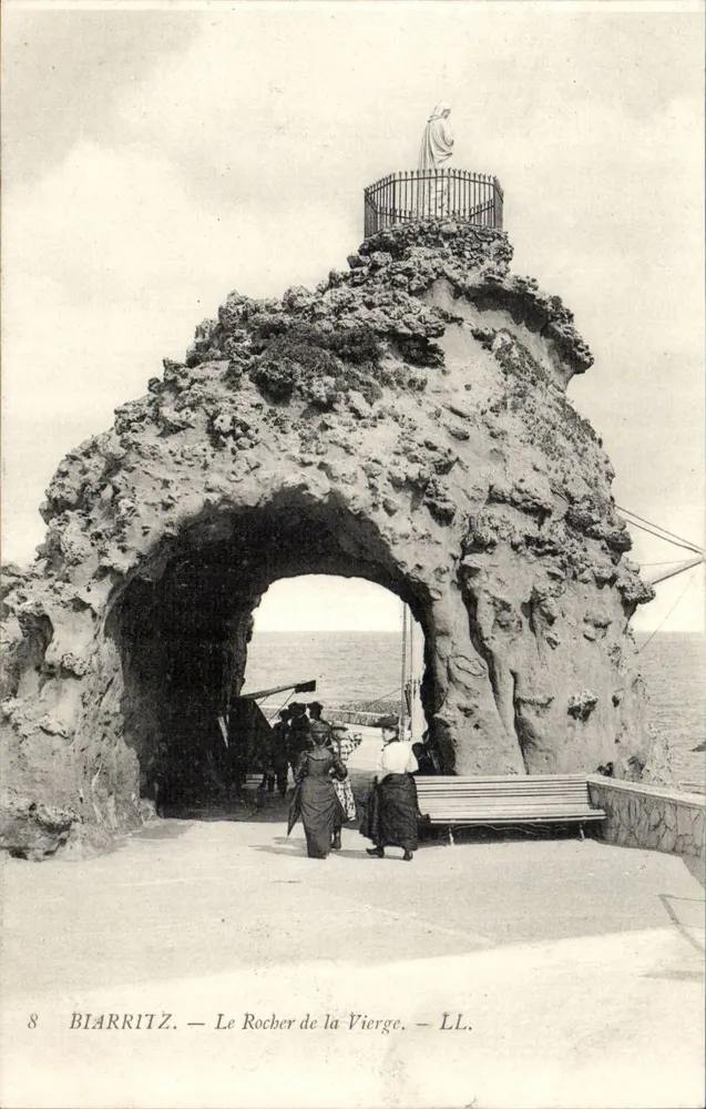 Biarritz — O Rocher da Virgem — LL. n°8 - Frente