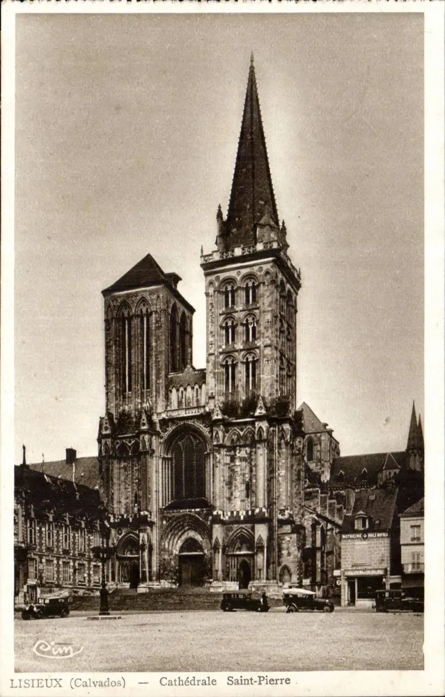 Lisieux (Calvados) — Catedral de São Pedro — Heliodgravura Cambier Macon - Frente