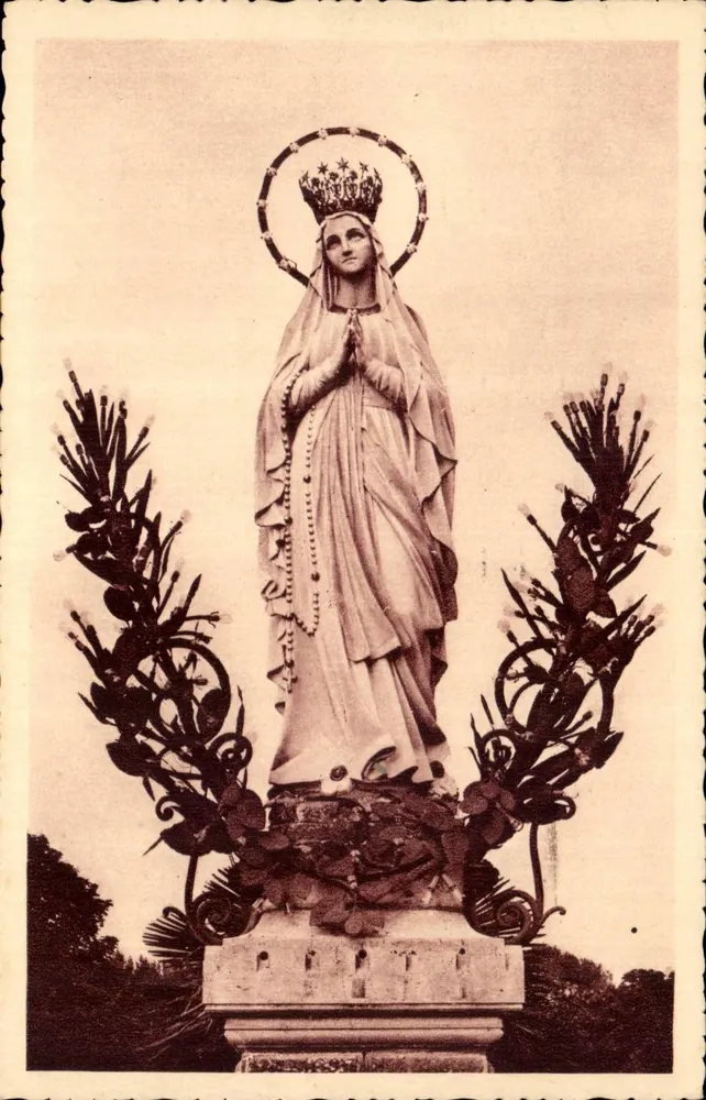 A Virgem Coroada — Lourdes — Edição P. D. - Frente