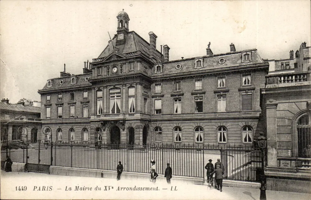 Paris — A Prefeitura do 15º Distrito — LL - Frente
