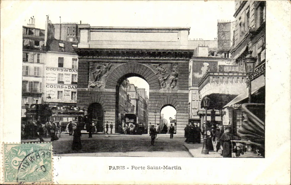 PARIS - Porte Saint-Martin — vista urbana com placas de aulas de dança e edifício DUBOIS — editor não identificado - Frente