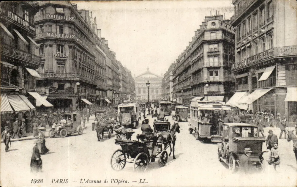 पेरिस — ऑपेरा के एवेन्यू — LL. — 1928 - आगे