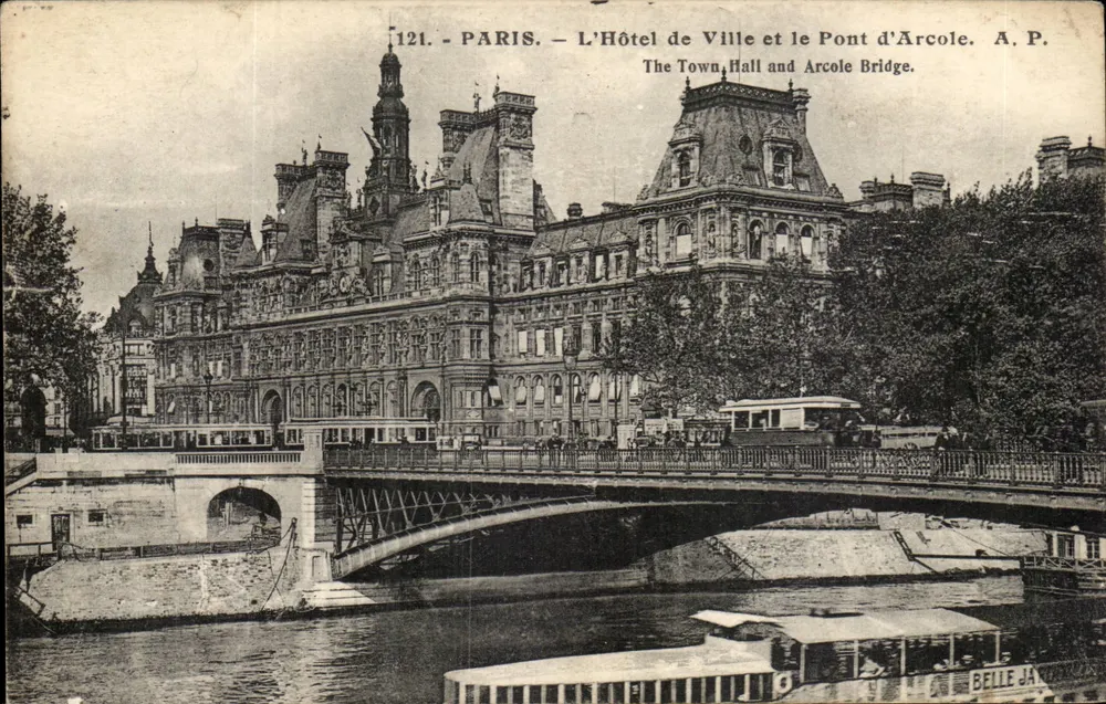 Paris — Das Rathaus und die Pont d'Arcole — A. P. n°121 - Vorderseite