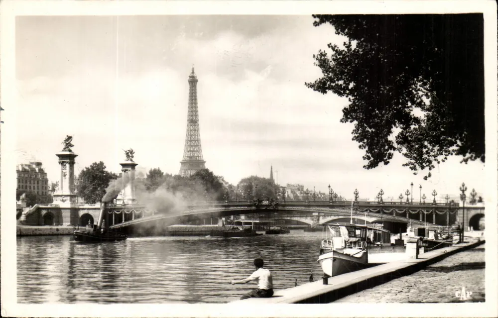 Paris — Blick auf die Seine und den Eiffelturm — CAP - Vorderseite