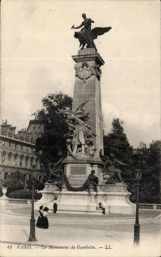 Paris — O Monumento de Gambetta — LL. n°48 - Frente