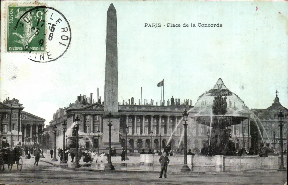 Paris - Praça da Concórdia — Obélisco e Fonte — Editor não identificado - Frente
