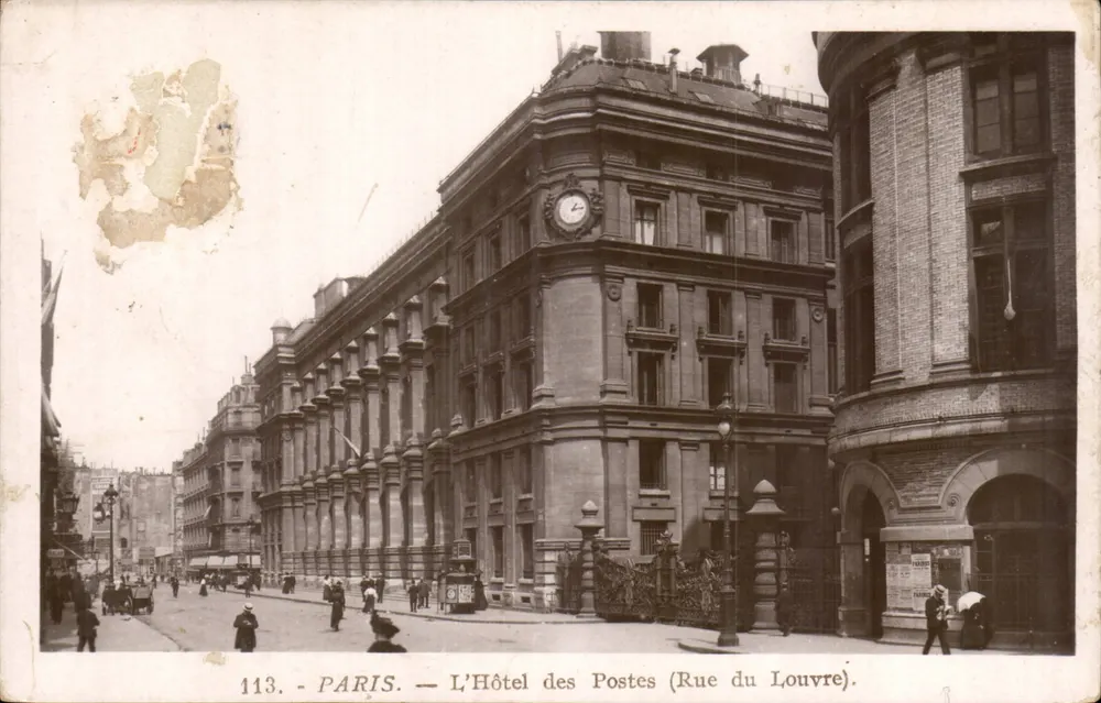 Paris — O Hotel das Postas (Rua do Louvre) — Marca 'ROSE' n°113 - Frente