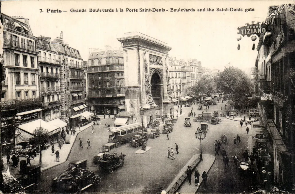 Paris — Grands Boulevards à la Porte Saint-Denis — Boulevards e a porta Saint-Denis — Renne Tiziano - Frente