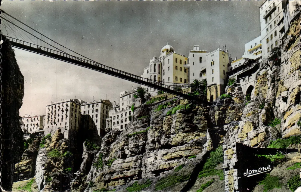 Jomone — Die Hängebrücke und die Treppenbauten — Jomone - Vorderseite