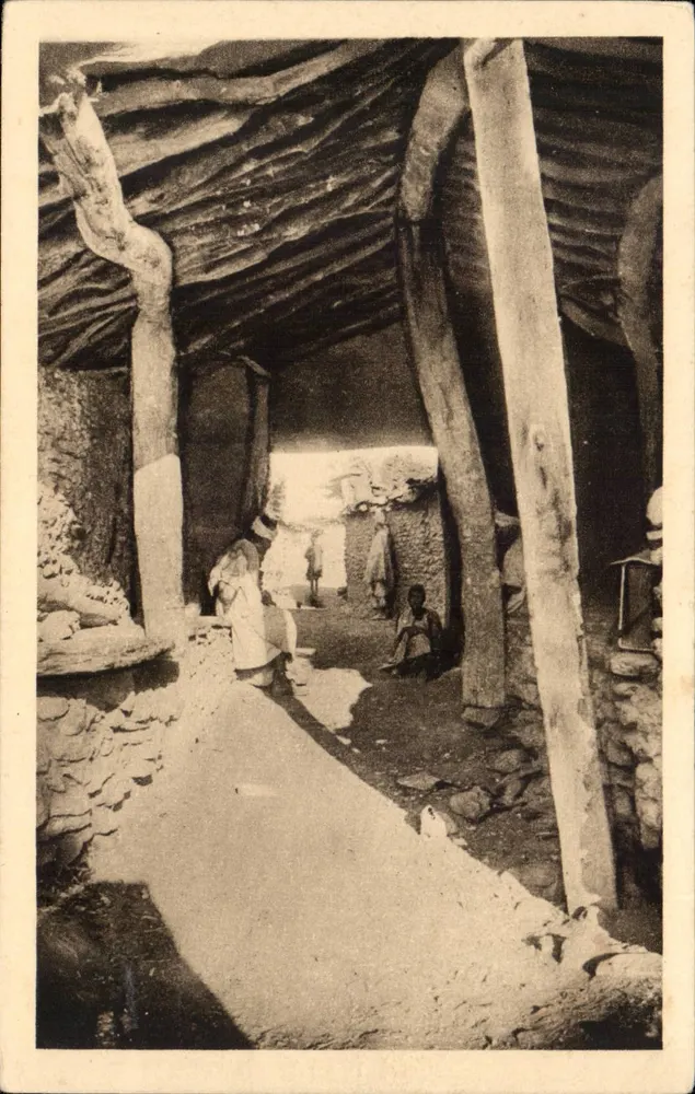 Innenraum einer traditionellen Wohnung — Kabylie, Irile - Imoula — Verlag SPICA - Vorderseite