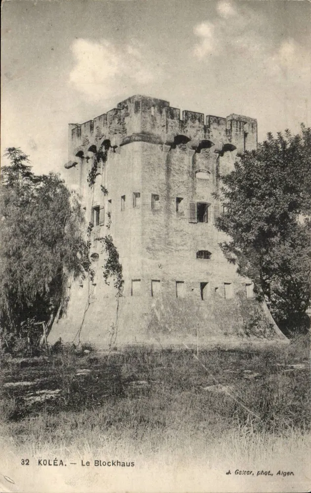 Koléa — O Blockhaus — J. Goisser, fot. Alger - Frente