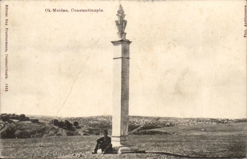Ok-Meidan, Constantinopla — coluna monumental — Editor Max Fruchtermann, número da série não visível - Frente