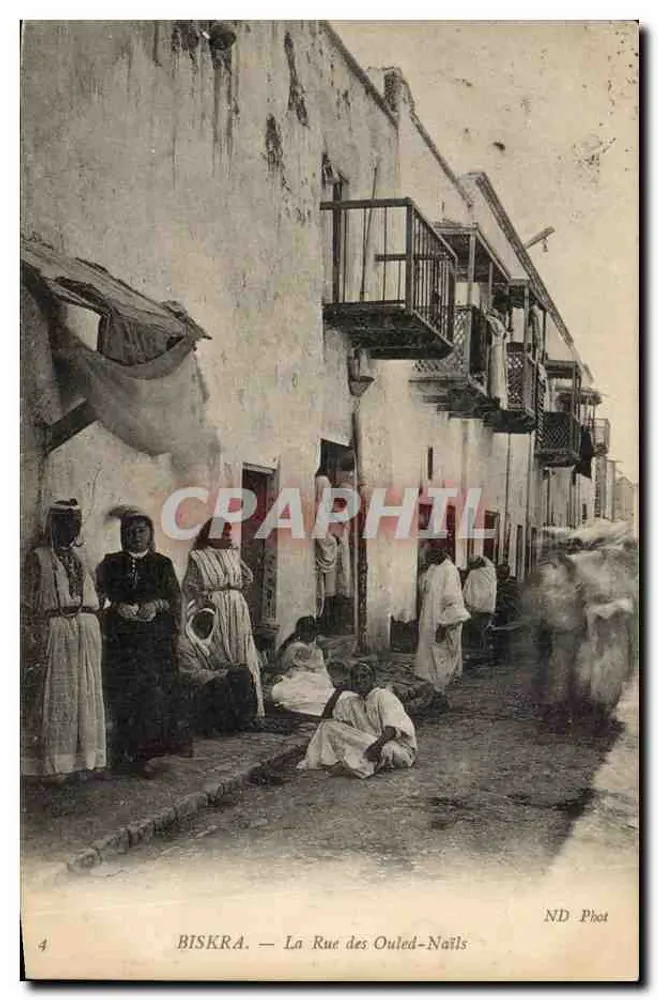 Biskra — La Rue des Ouled-Naïls — ND Phot - Frente
