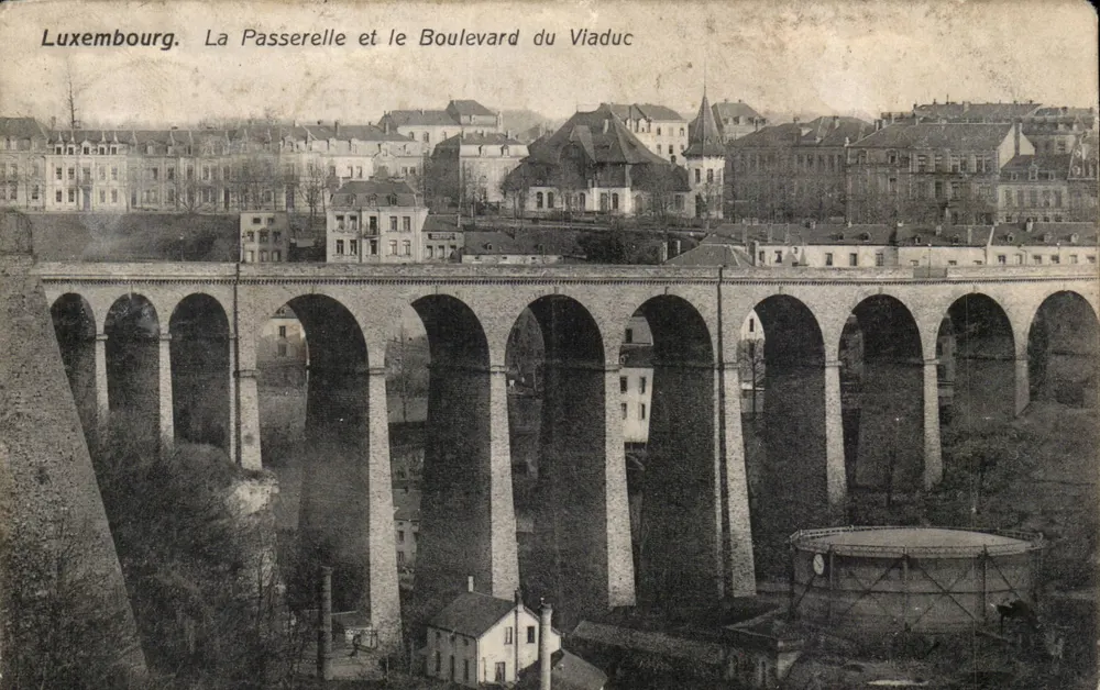 Luxemburg. Die Passerelle und der Boulevard du Viaduc — Verleger Ch. Bernhoft, Nummer 9170 - Vorderseite